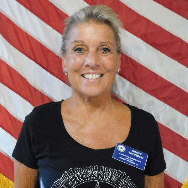 Cindy Thurber Headshot